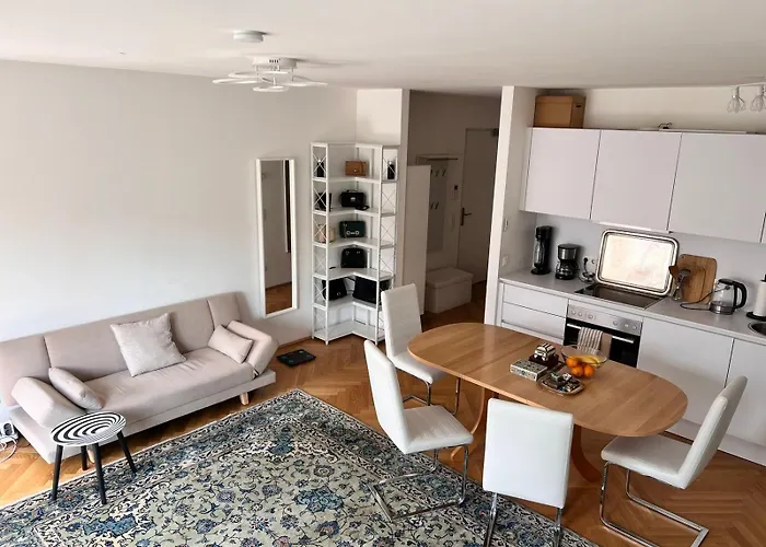 Modern To In Vienna